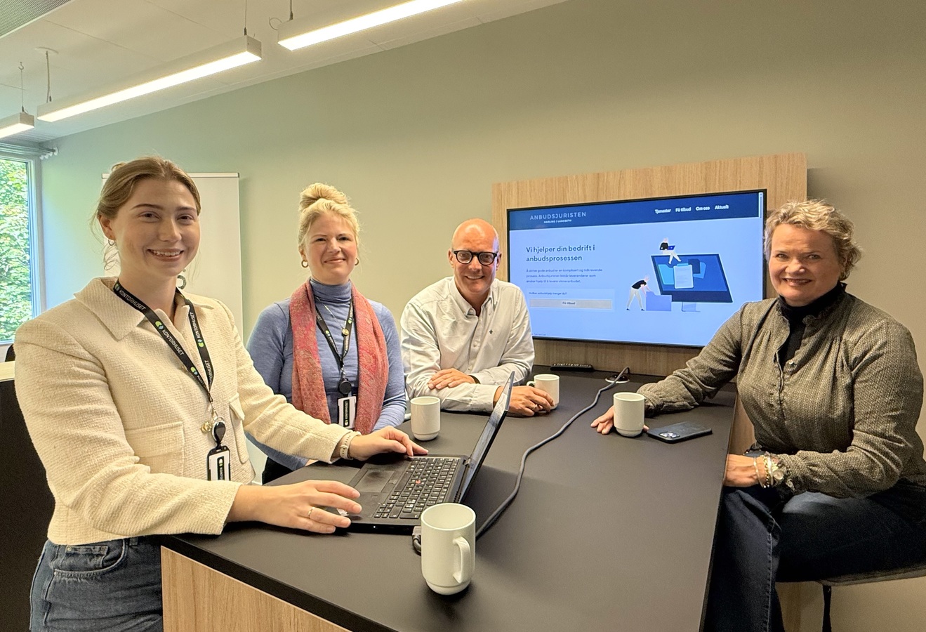 Lisa Gundersen og Lene Harling Myrold fra Anbudsjuristen, Kolbjørn Stuvebakken og Trine Maren Skott-Myhre fra Kontorhuset